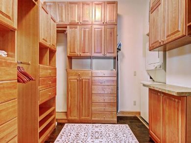 Walk in Closet