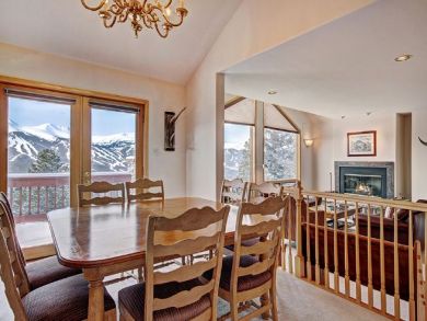 Dining Table & Chairs
