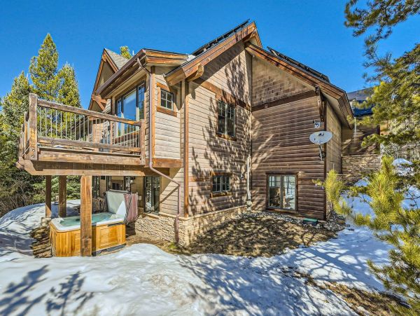 Breckenridge Luxury Five Bedroom Mountain Home
