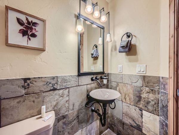 Breckenridge Luxury Five Bedroom Mountain Home