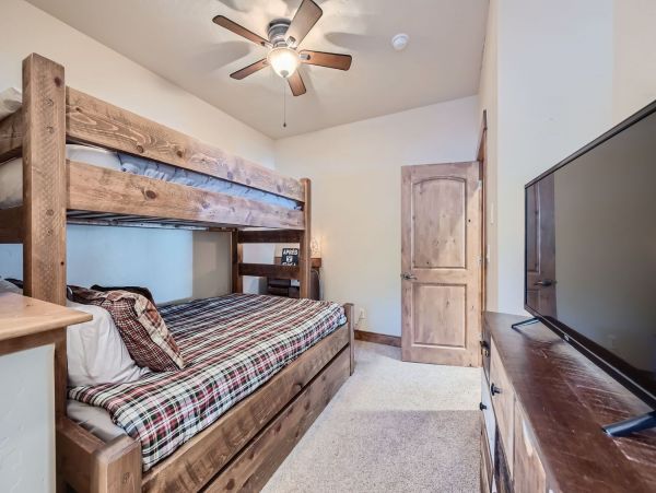Breckenridge Luxury Five Bedroom Mountain Home