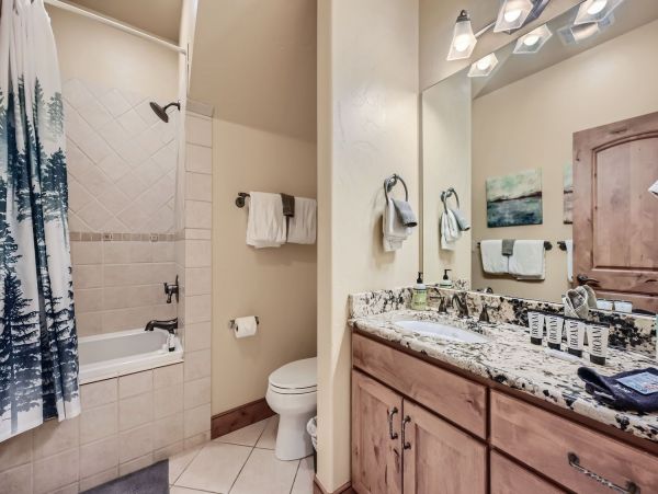 Breckenridge Luxury Five Bedroom Mountain Home