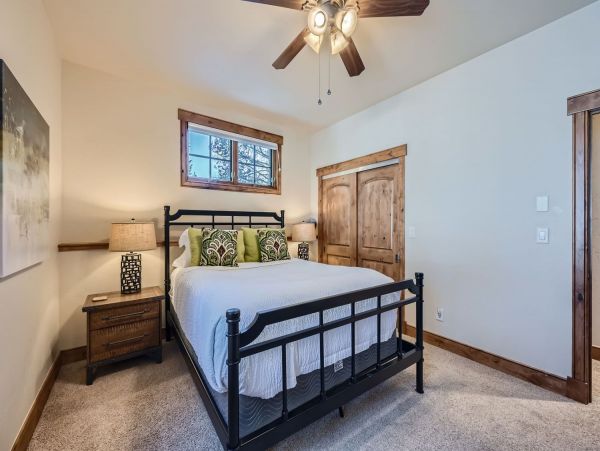 Breckenridge Luxury Five Bedroom Mountain Home