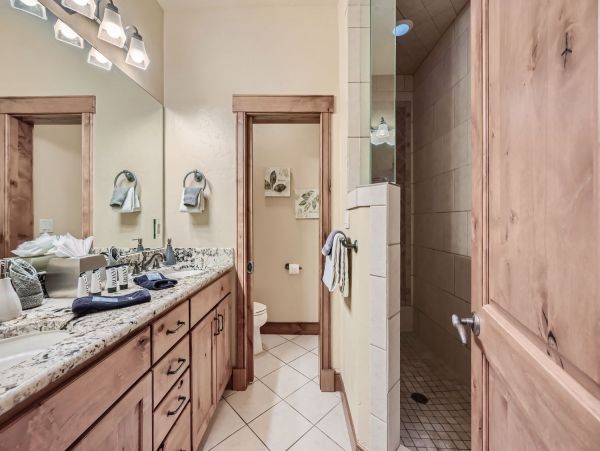Breckenridge Luxury Five Bedroom Mountain Home