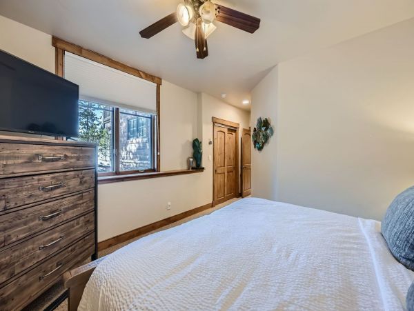 Breckenridge Luxury Five Bedroom Mountain Home