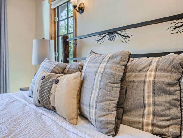 Breckenridge Luxury Five Bedroom Mountain Home
