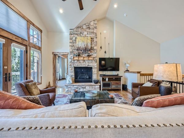 Breckenridge Luxury Five Bedroom Mountain Home