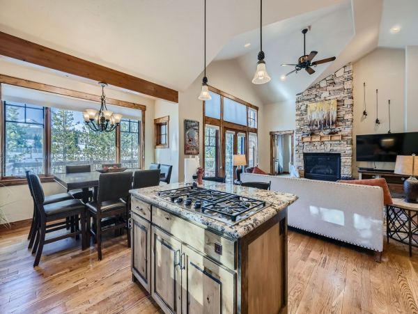 Breckenridge Luxury Five Bedroom Mountain Home