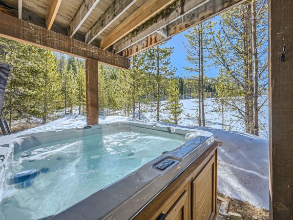 Breckenridge Luxury Five Bedroom Mountain Home