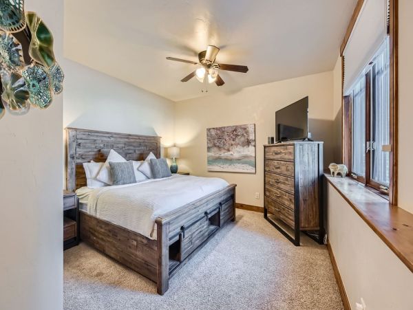 Breckenridge Luxury Five Bedroom Mountain Home