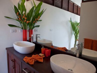 Five Bedroom Nonita Village Luxury Vacation Villa. Sleep 14