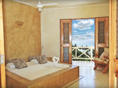 This Spectacular Villa has Eight Bedrooms Open Villa Views