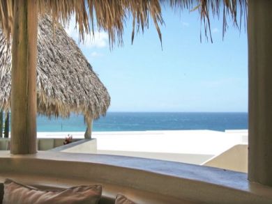This Spectacular Villa has Eight Bedrooms Open Villa Views