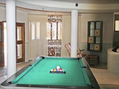 This Spectacular Villa has Eight Bedrooms Open Villa Views