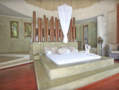 This Spectacular Villa has Eight Bedrooms Open Villa Views
