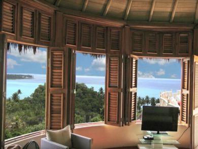This Spectacular Villa has Eight Bedrooms Open Villa Views
