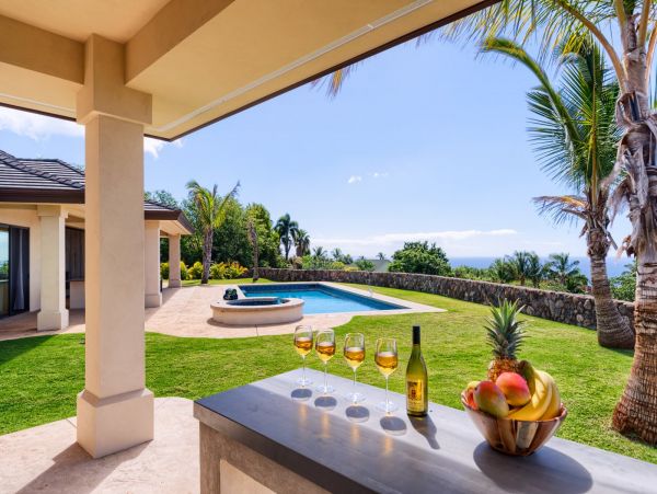 Luxurious Maui Villa with Stunning Beach Views