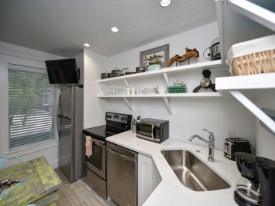 Siesta Key Vacation Suite 1 Bedroom Sleeps Four Guests