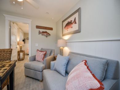 Charming Vacation Rental on Siesta Key. Call Today