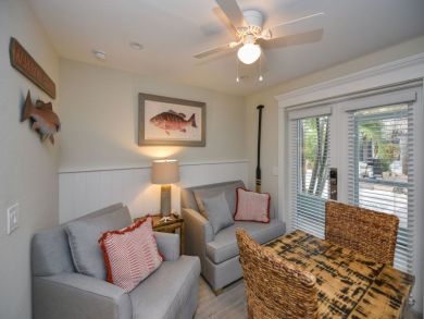 Charming Vacation Rental on Siesta Key. Call Today
