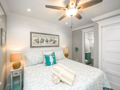 Siesta Key Vacation Accommodation Walk to Beach
