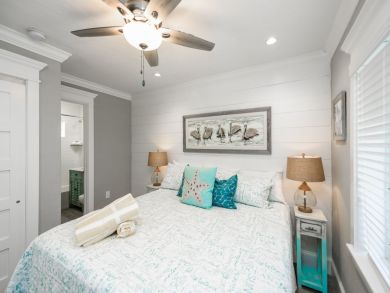 Siesta Key Vacation Accommodation Walk to Beach