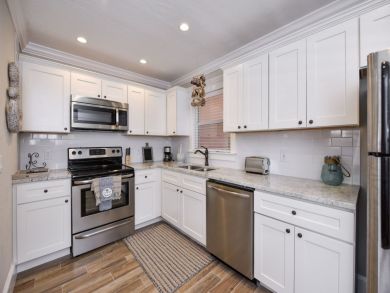 Siesta Key Vacation Rental Sleeps Four Guests