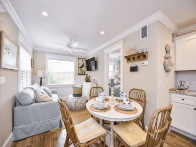 Siesta Key Vacation Rental Sleeps Four Guests