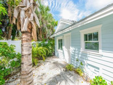 Siesta Key Vacation Rental Sleeps Four Guests