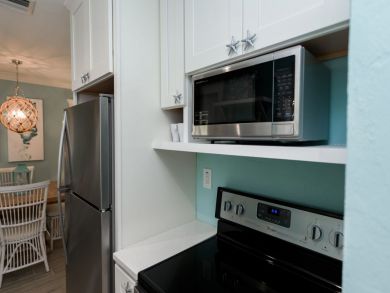 Siesta Key Vacation Rental Sleeps Four Guests