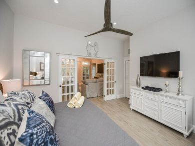 Siesta Key Luxury Vacation Rental Sleeps Four Guests