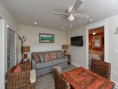 Siesta Key Vacation Accommodation Walk to Beach