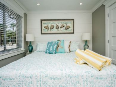 Siesta Key Vacation Rental Sleeps Four Guests
