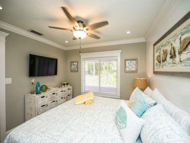Siesta Key Vacation Rental Condo Walk to Beach