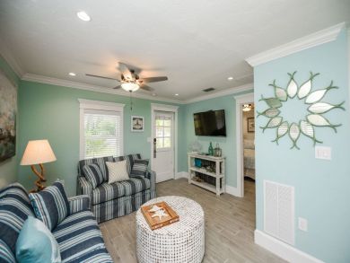 Siesta Key Vacation Rental Condo Walk to Beach