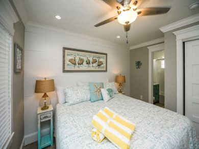 Siesta Key Vacation Rental Condo Walk to Beach