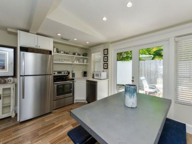 Siesta Key Vacation Accommodation Walk to Beach