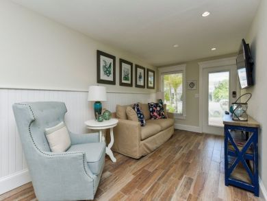 Siesta Key Vacation Accommodation Walk to Beach
