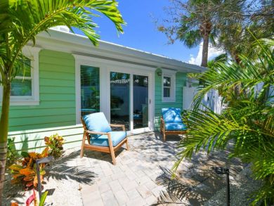 Siesta Key Vacation Accommodation Walk to Beach