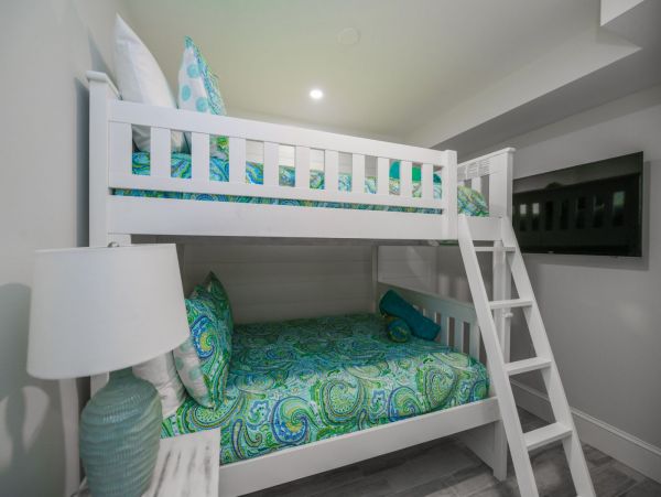Beach Resort in Siesta Key Florida 3 Bedroom Suite Sleeps 10