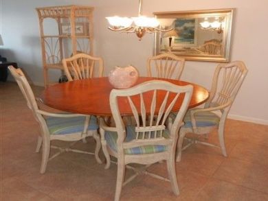 Dining Table & Chairs