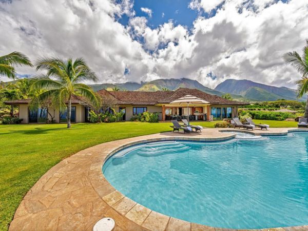 Six Bedroom Maui Luxury Pool Villa Five Star!
