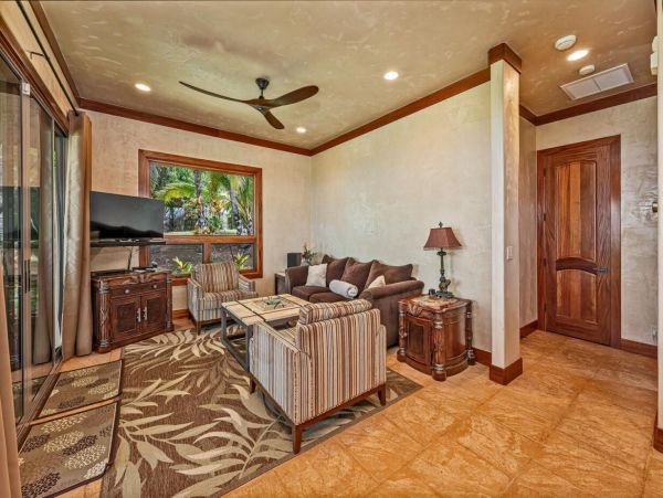 Six Bedroom Maui Luxury Pool Villa Five Star!
