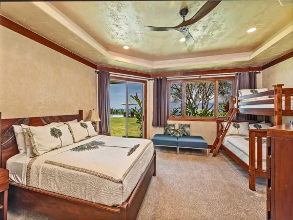 Six Bedroom Maui Luxury Pool Villa Five Star!