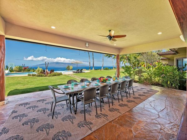 Six Bedroom Maui Luxury Pool Villa Five Star!