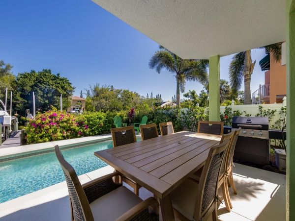 This Fabulous Siesta Key Rental Sleeps Ten Guests