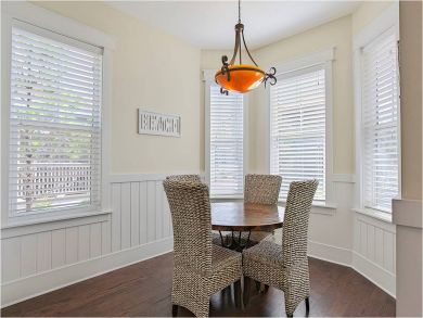 Dining Table & Chairs