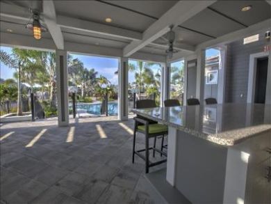 Communal Area Next to Pool