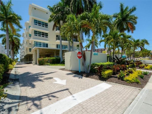 Siesta Key Beach Vacation Penthouse Condo Sleeps 6 Guests
