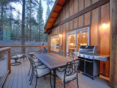 Outdoor Dining Area
